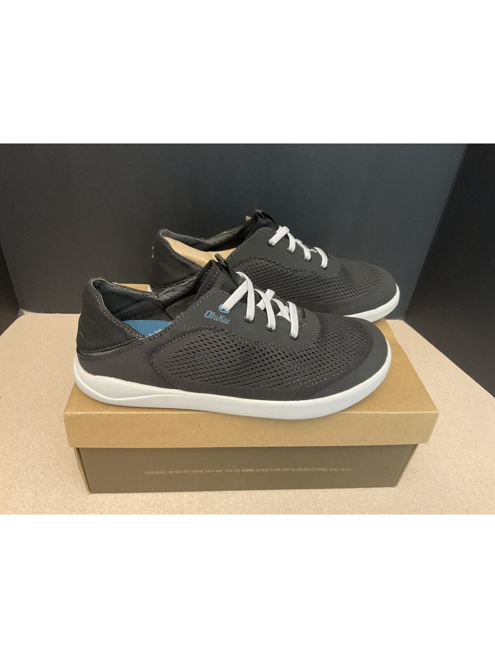 New! Men’s Olukai Moku Pae Black/Blue Coral Slip On Shoes. Size 8. Nice Shoes!
